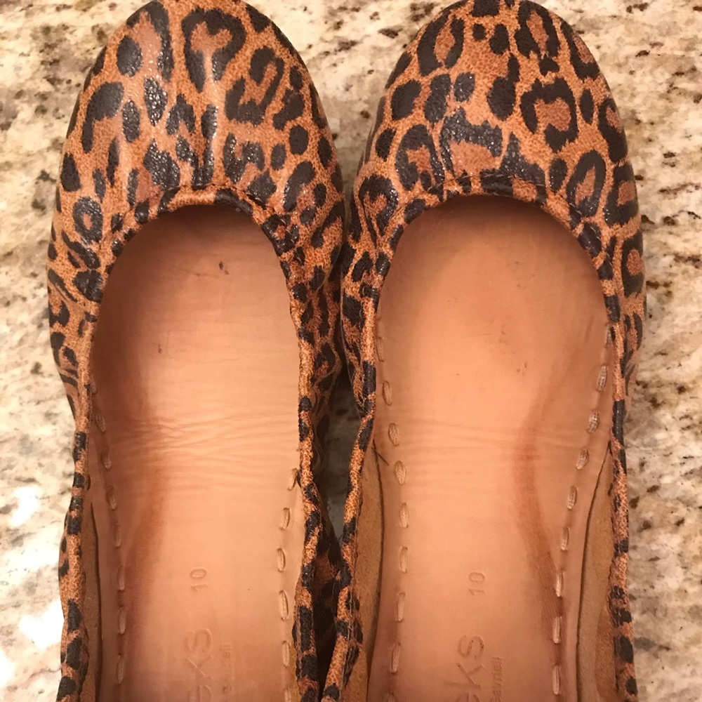 Size 10 Leopard Tieks EUC